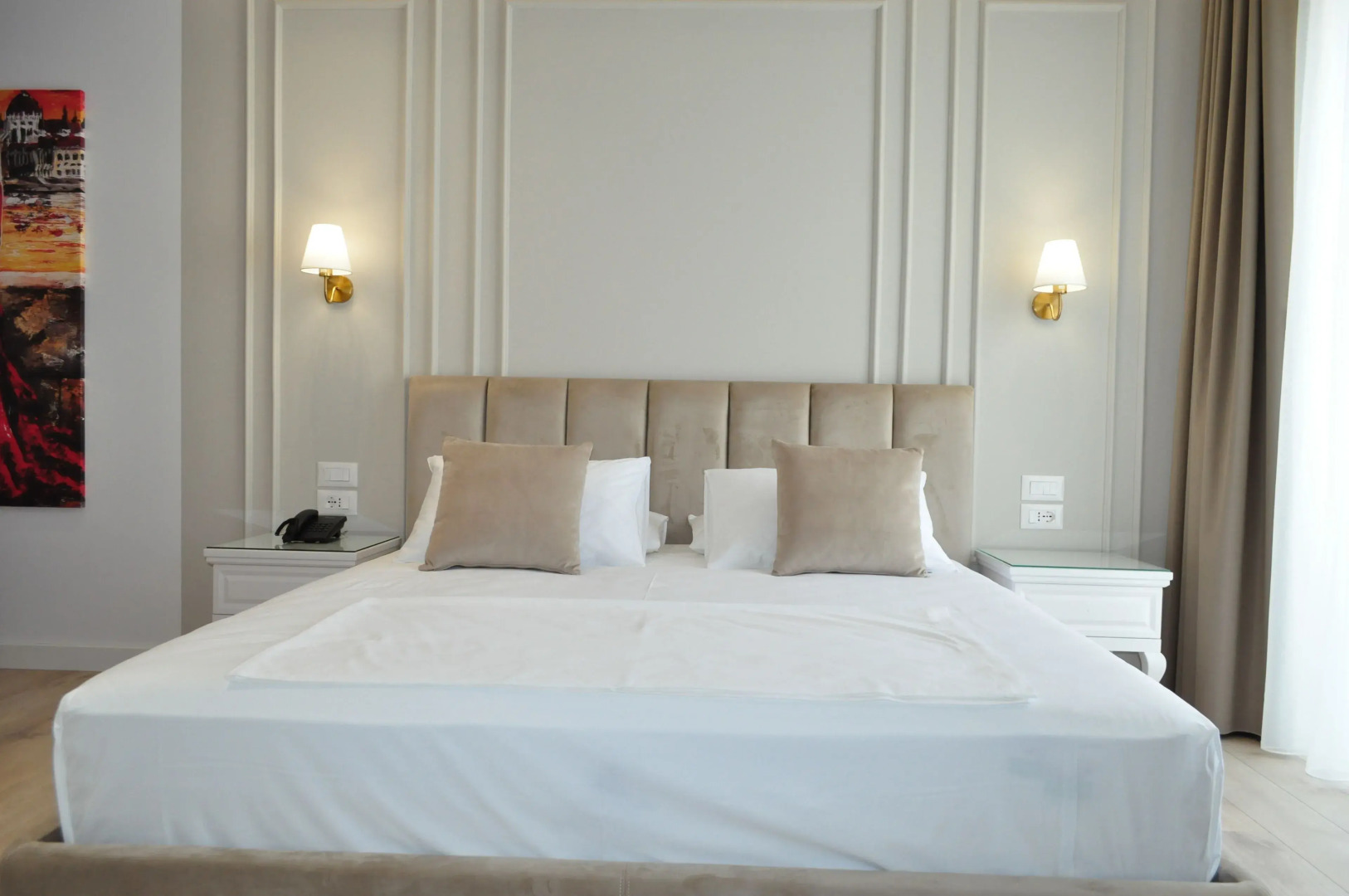 Photo - Seaside Hotel