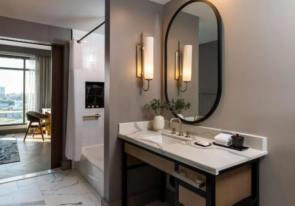 Photo - Thompson Savannah, by Hyatt