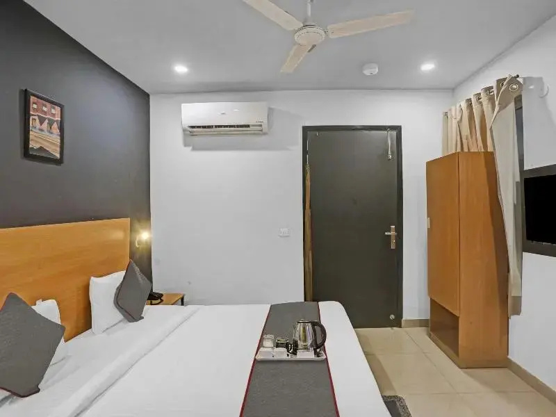 Foto - OYO Townhouse 475 Nangal Raya Pankha Road