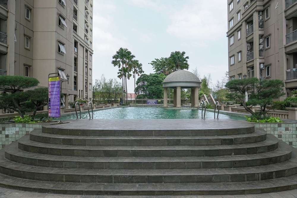 Nice Studio (No Kitchen) Grand Palace Kemayoran Apartment