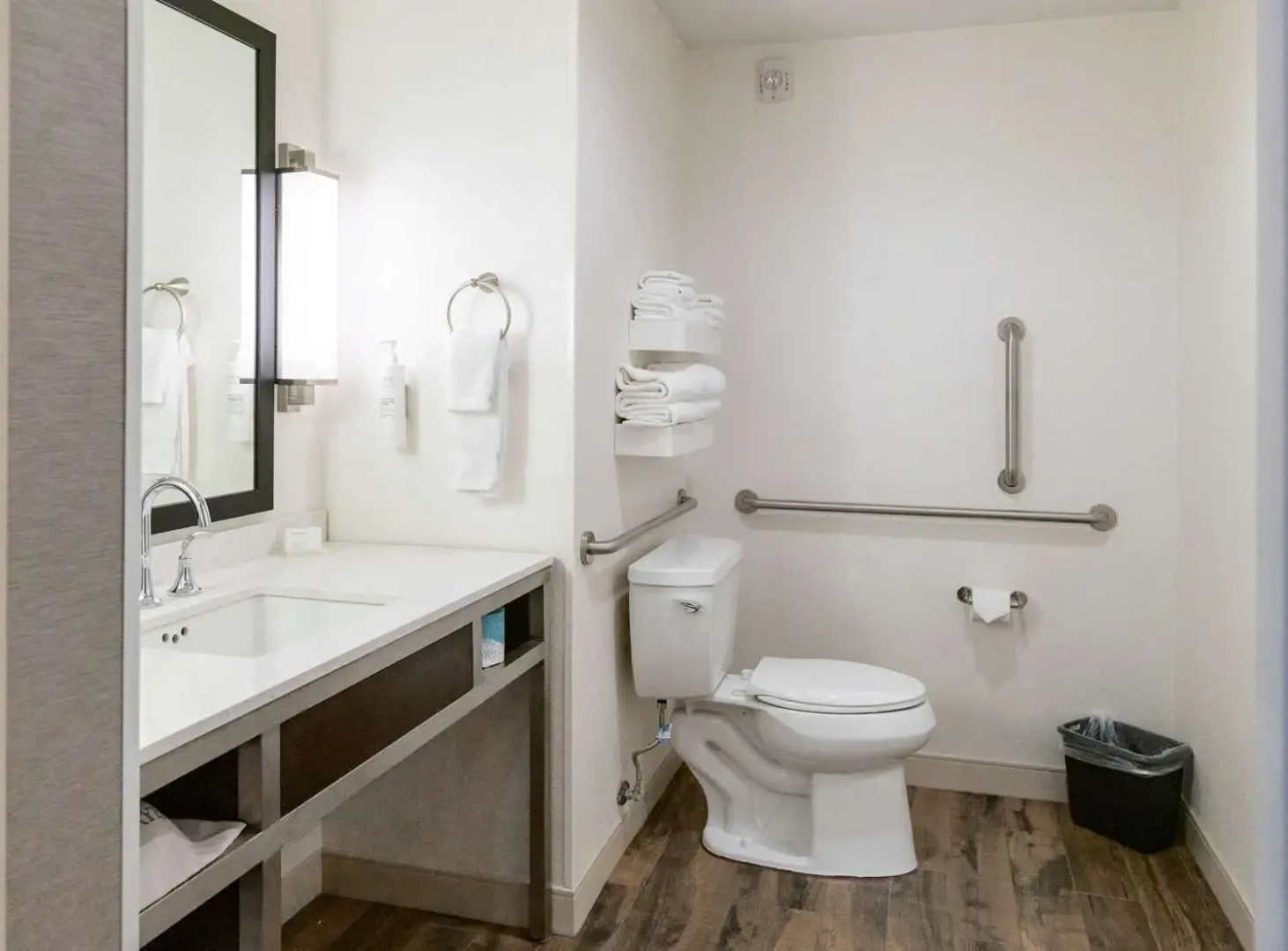 Photo - Hilton Garden Inn Austin Airport