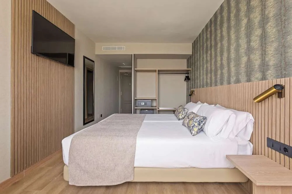Photo - Hotel Acta Piramides