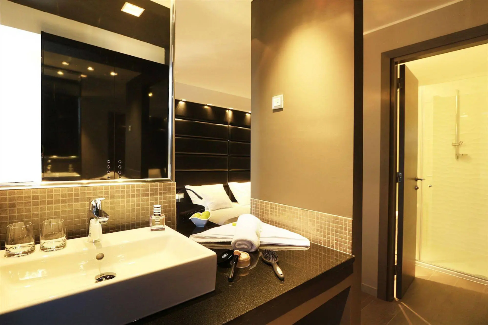 Photo - The View Luxury Rooms