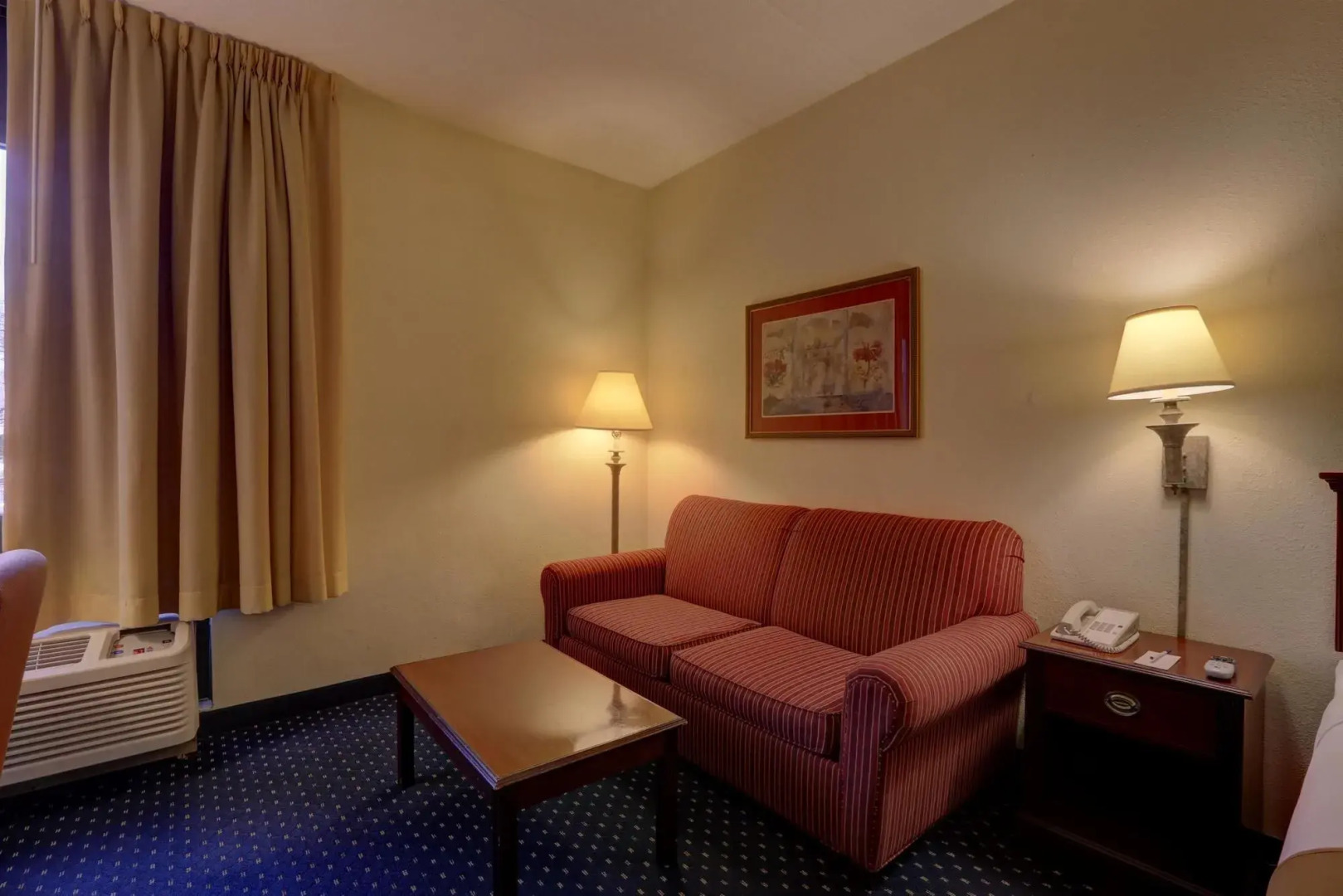 Foto - SureStay Plus Hotel by Best Western Chicago Lombard