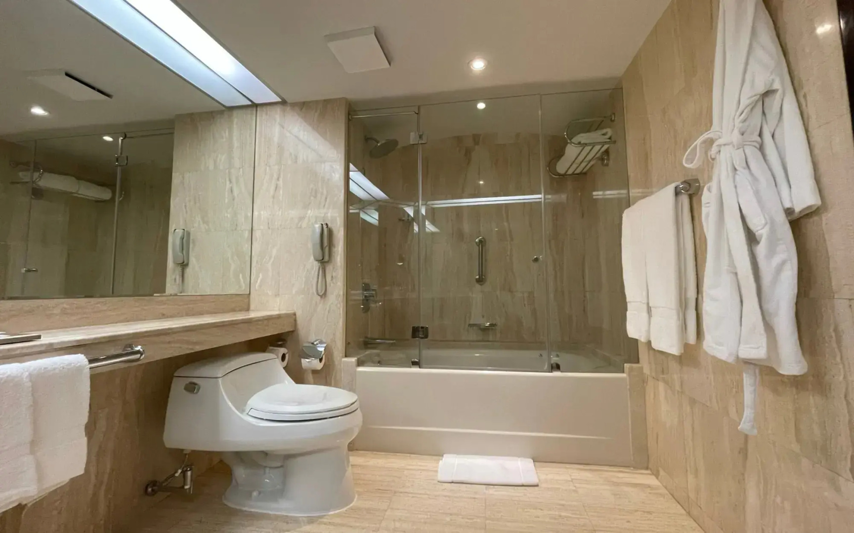 Foto - Swissotel Lima