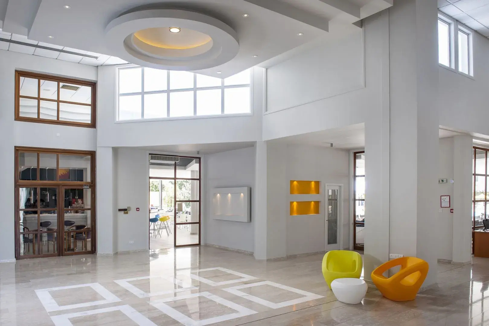 Photo - Mayfair Hotel