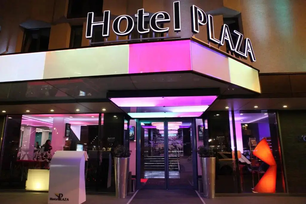 Photo - Plaza V Hotel