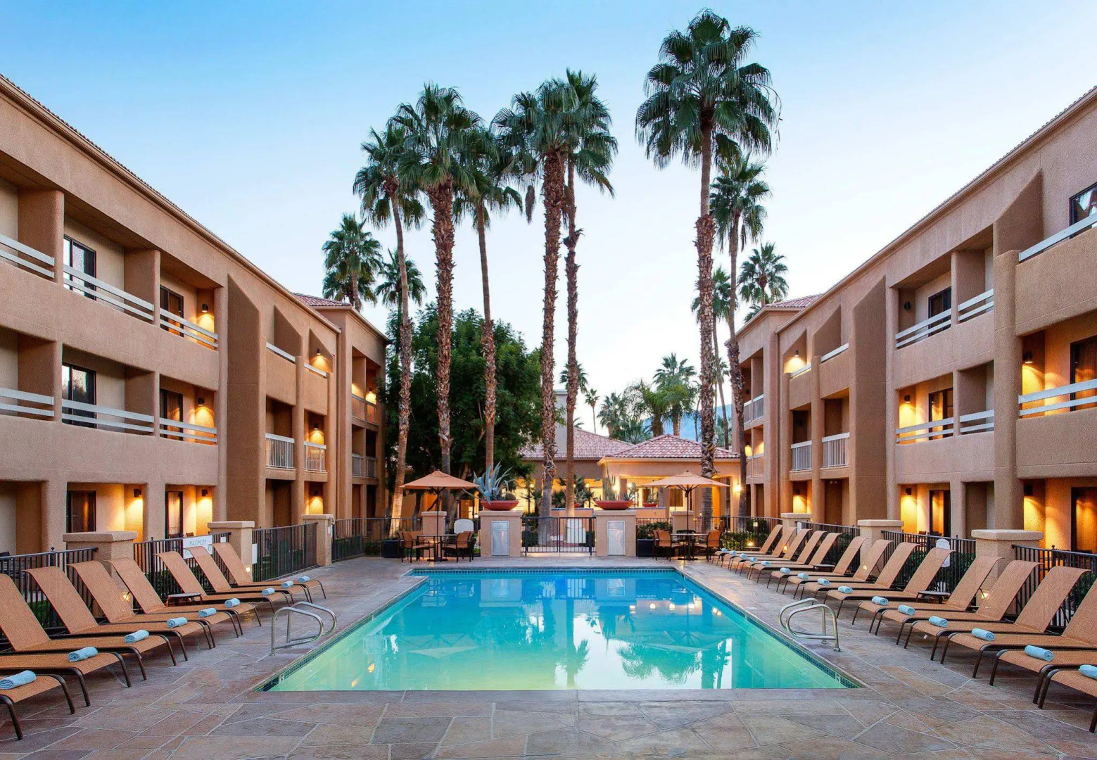 Foto - Courtyard By Marriott Palm Springs
