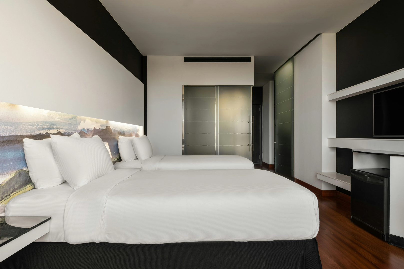 Photo - Hilton Madrid Airport