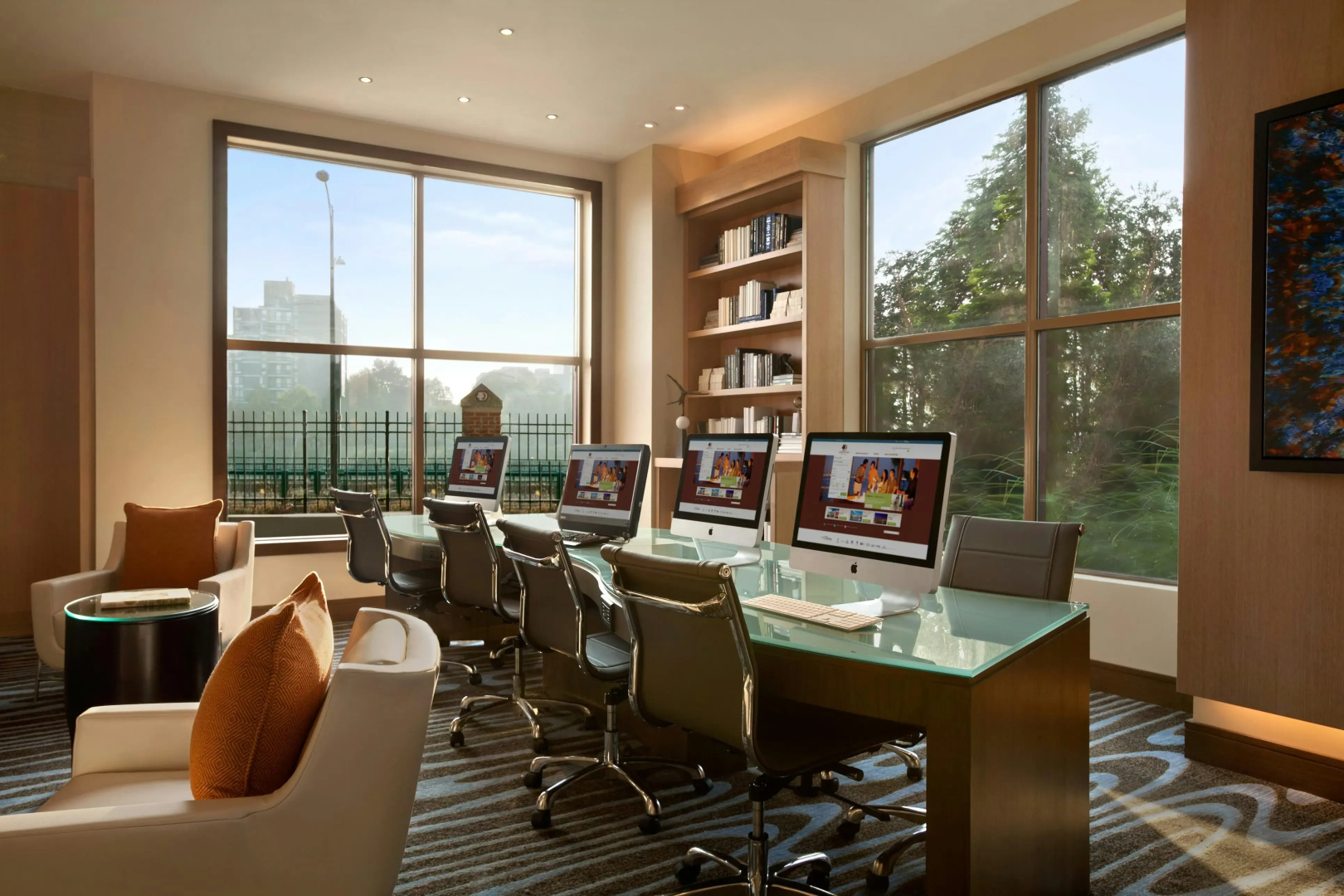 Photo - DoubleTree Suites by Hilton Hotel Boston - Cambridge