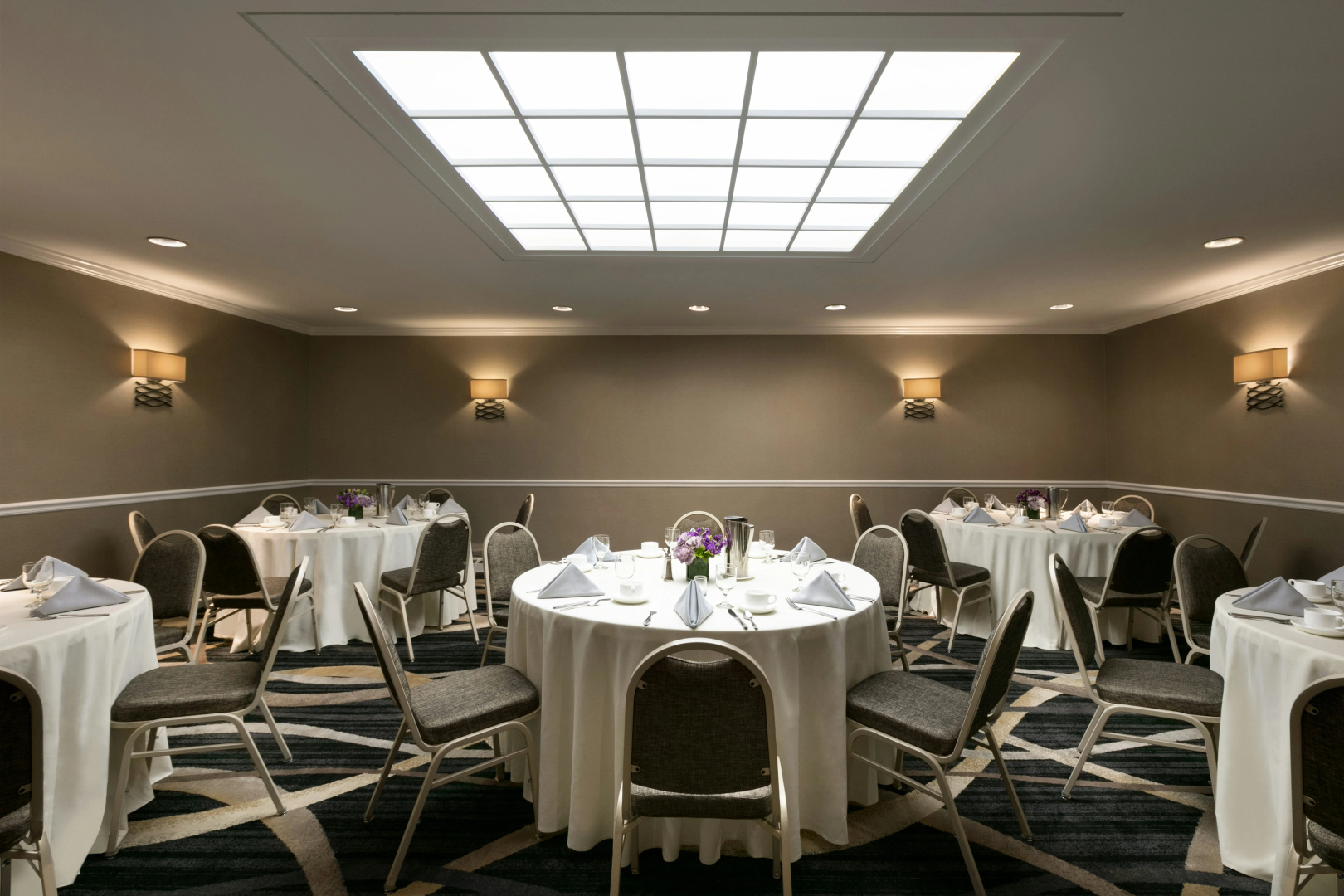 Foto - DoubleTree by Hilton New York LaGuardia Airport