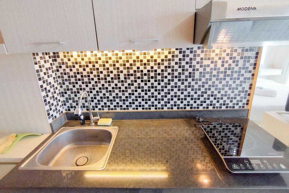 Studio Minimalist Connect to Pakuwon Mall at Tanglin Supermall Mansion Apartment