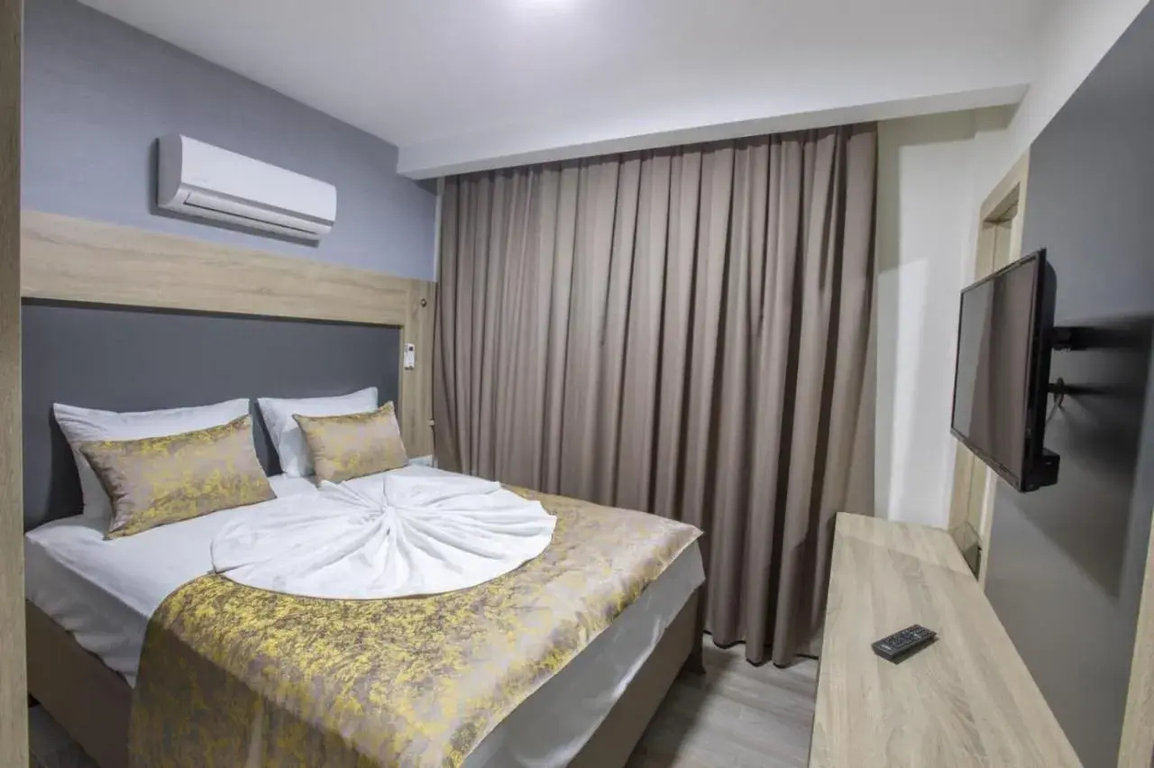 Photo - Elanis Suites