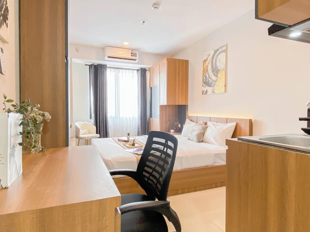 Wooden Space Studio At Meikarta Apartment