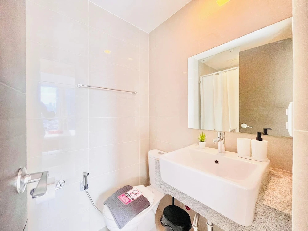 Foto - Uptown Parksuites Tower 2 BGC - Staycations Up Above 9