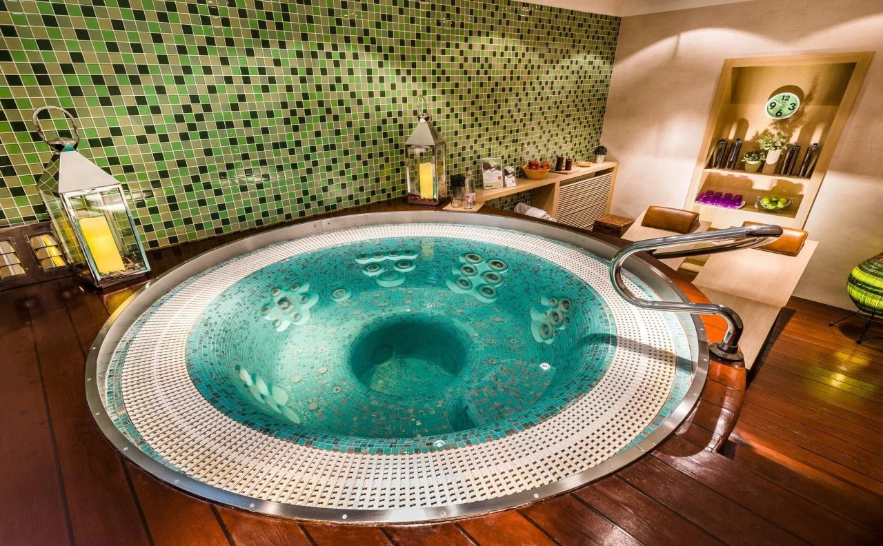 Foto - Ikonik Parlament