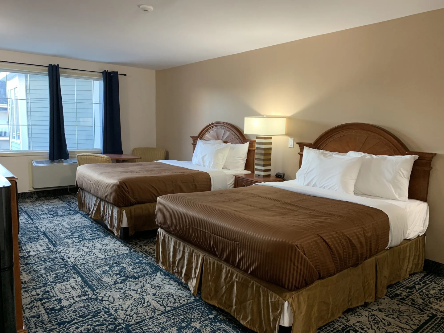 Foto - Falls Lodge & Suites