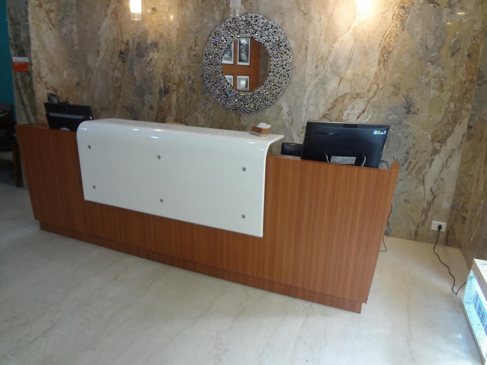 Photo - Royal Park Hotel