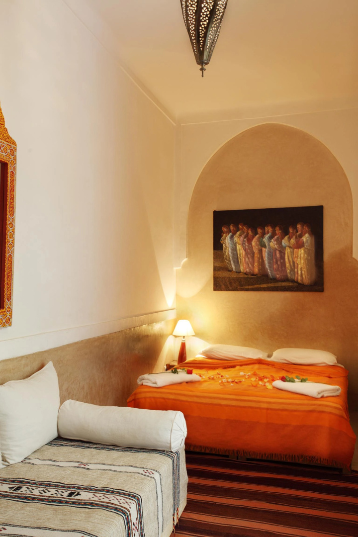 Photo - Riad white flowers