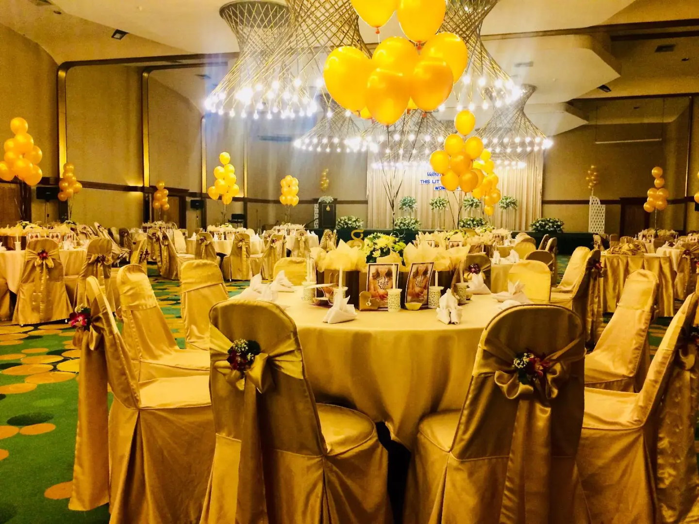 Photo - Indra Regent Hotel