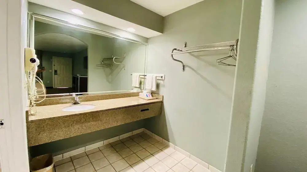 Photo - Home Place Inn & Suites
