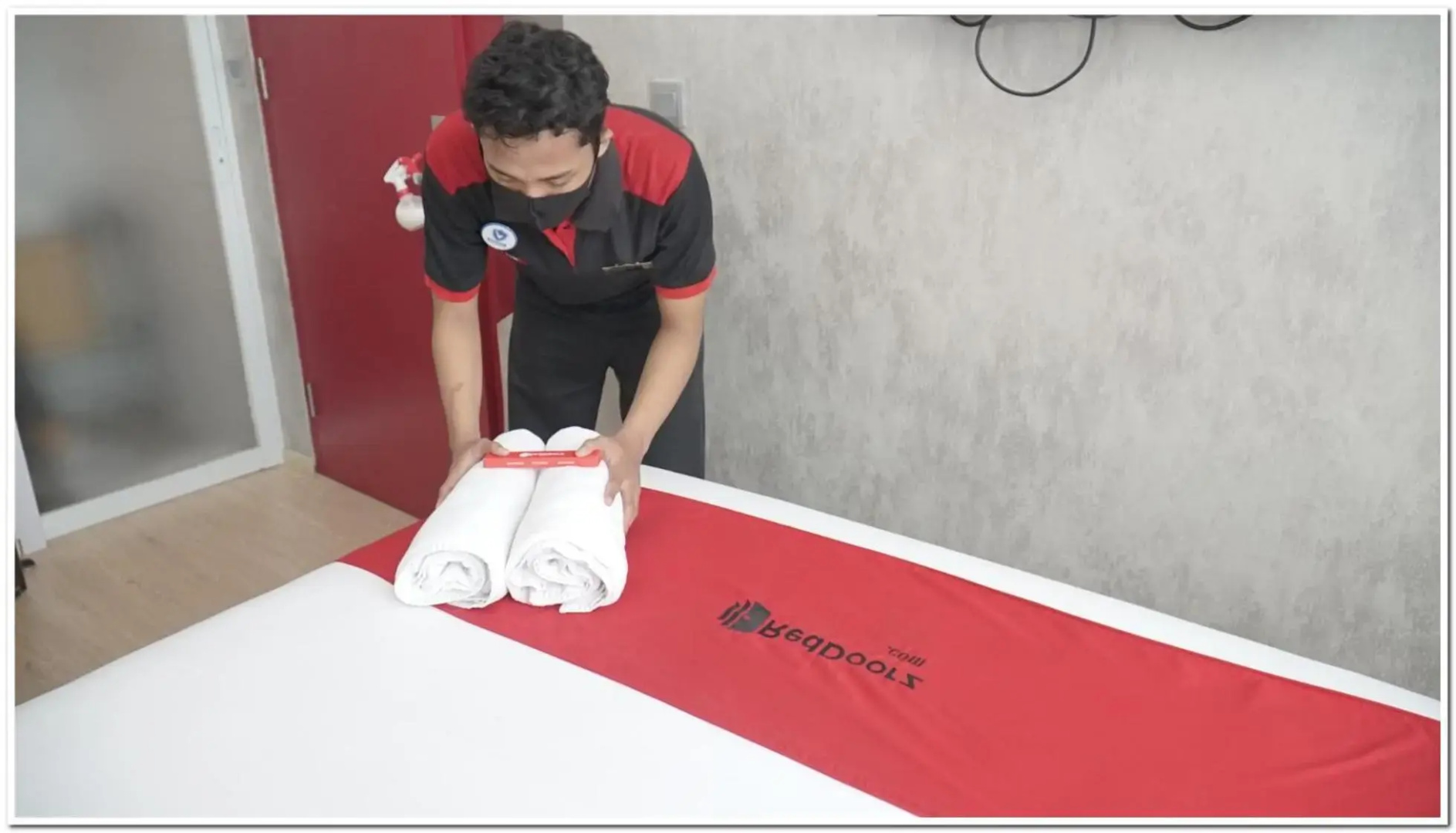 Foto - RedDoorz near Cilandak Town Square