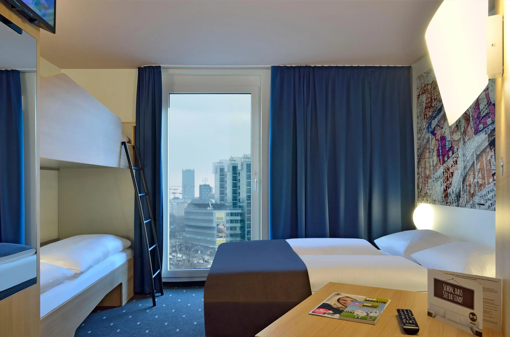Photo - B&B HOTEL Berlin-Alexanderplatz