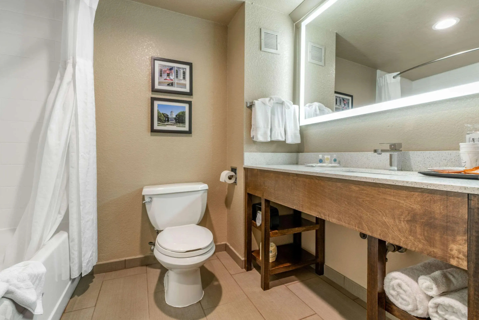 Foto - Comfort Suites Downtown Sacramento