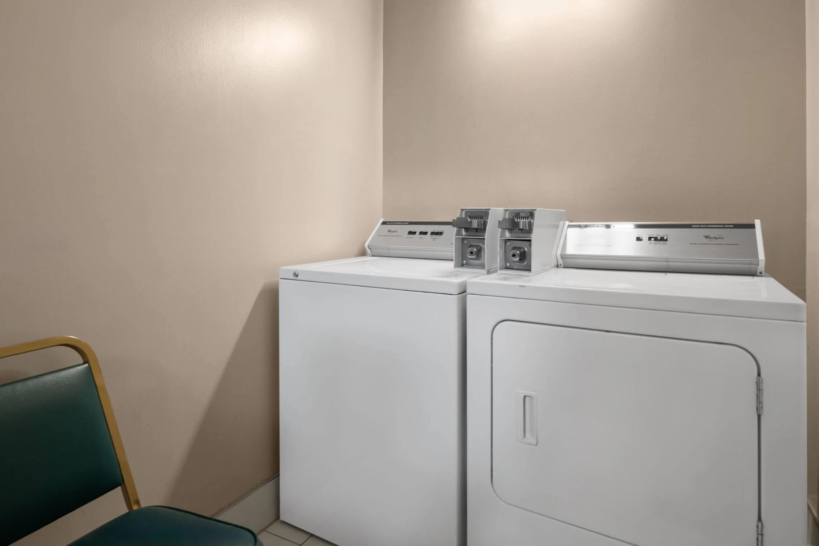 Photo - Days Inn & Suites by Wyndham Airport Albuquerque