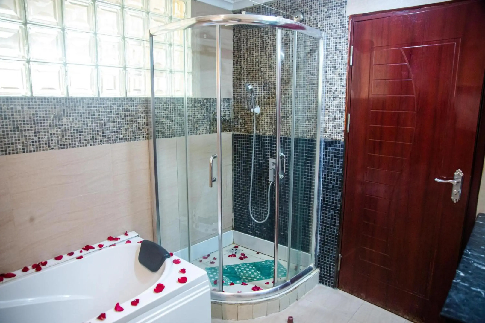 Foto - Tiffany Diamond Hotel