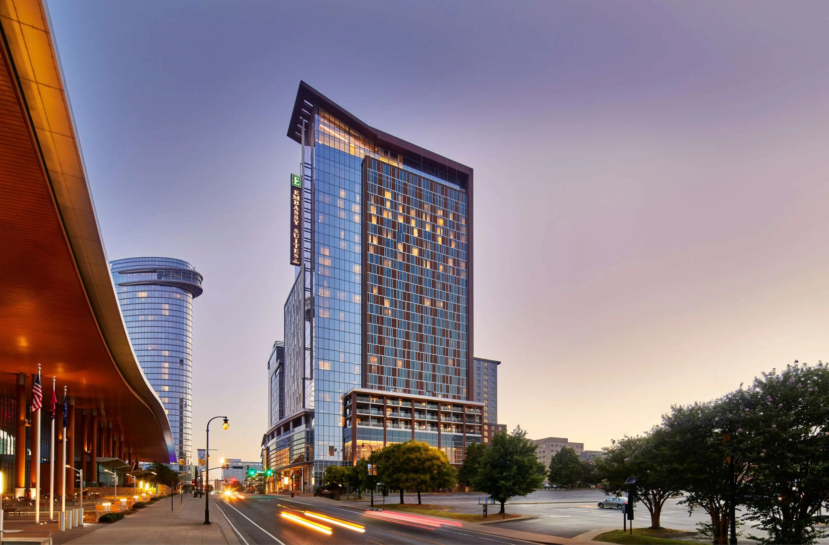 Photo - Embassy Suites by Hilton Nashville Downtown