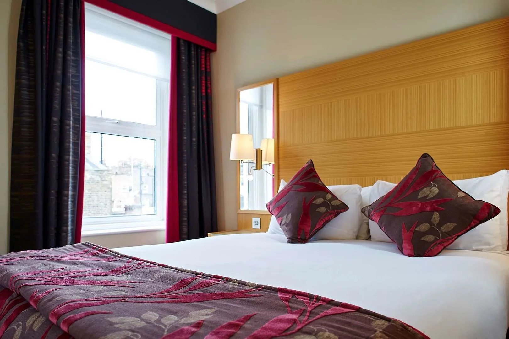 Photo - The Rembrandt