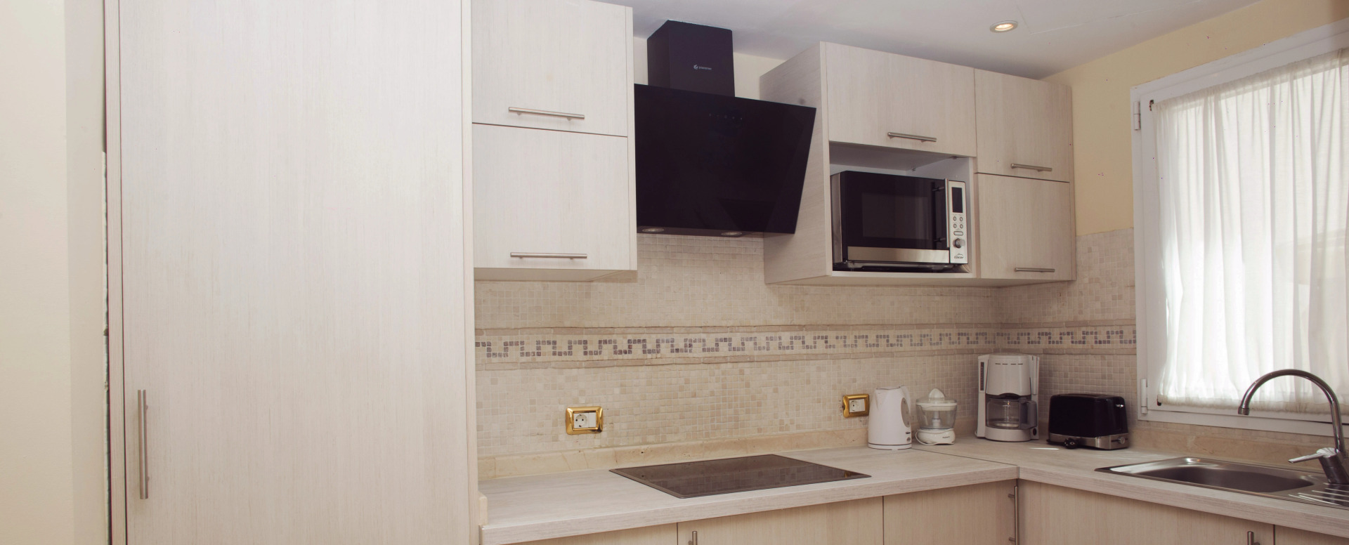 Photo - Flamingo Suites Boutique Hotel