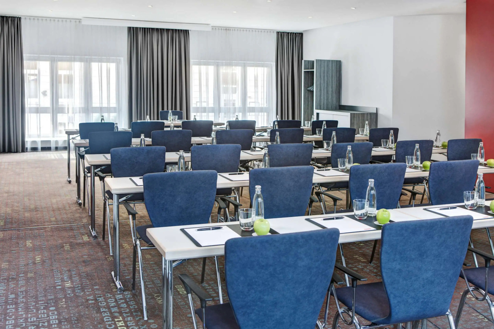 Photo - IntercityHotel Hamburg Altona