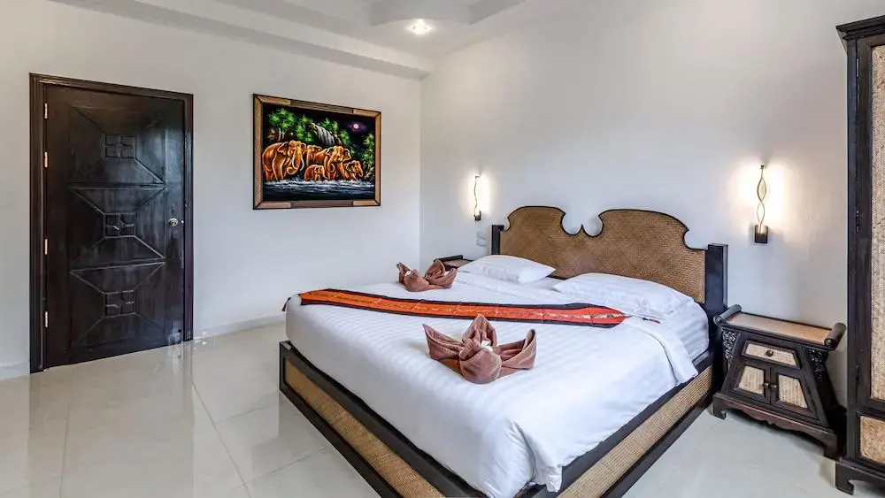 Foto - GOLDLAND Luxury Pool Villa Pattaya Walking Street 8 Bedrooms