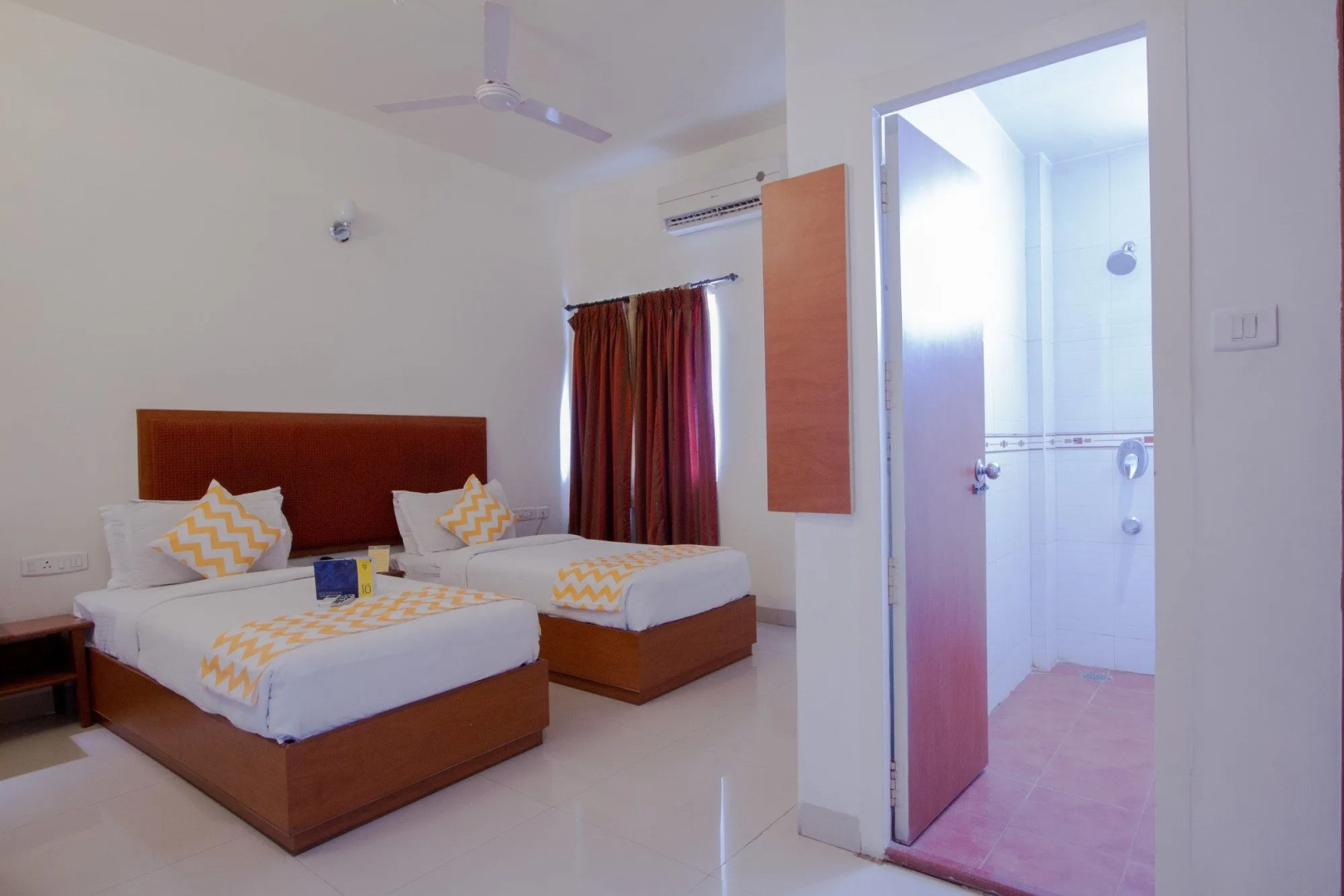 Photo - Treebo Sam Residency