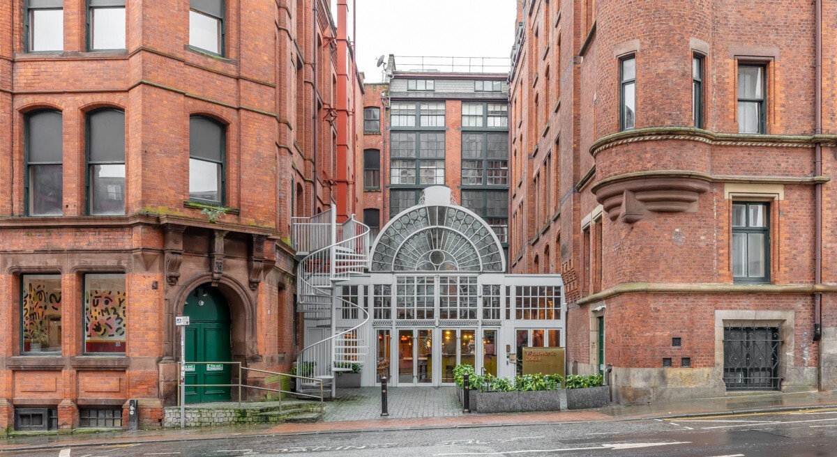 Foto - Whitworth Locke