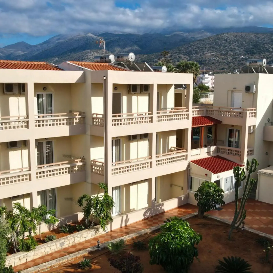 Photo - Sunset Studios And Apartments by Estia