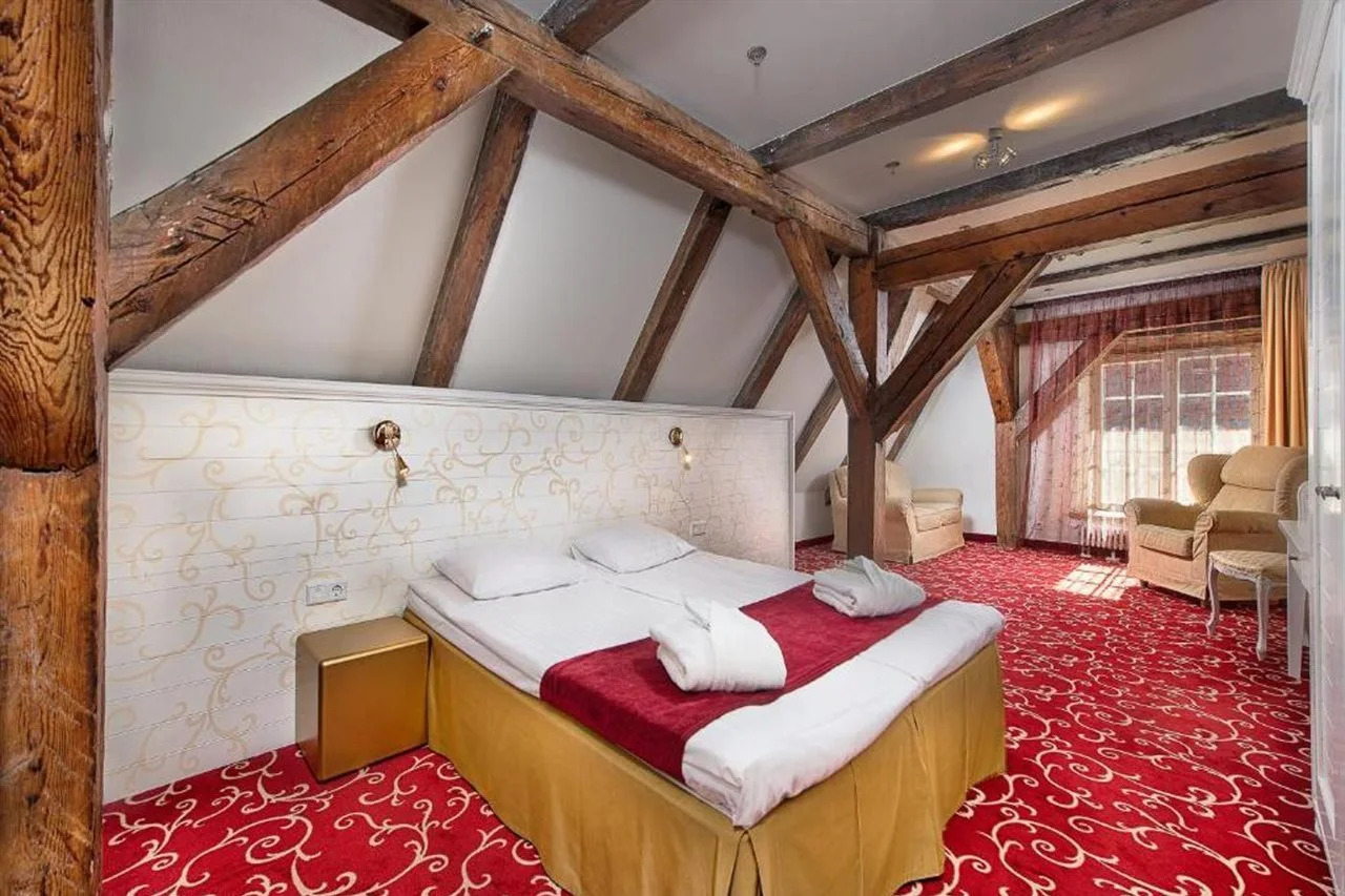 Photo - Meriton Old Town Garden Hotel