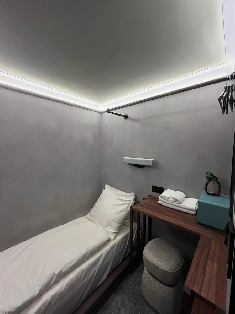 Foto - The Hyve Capsule hostel Amsterdam