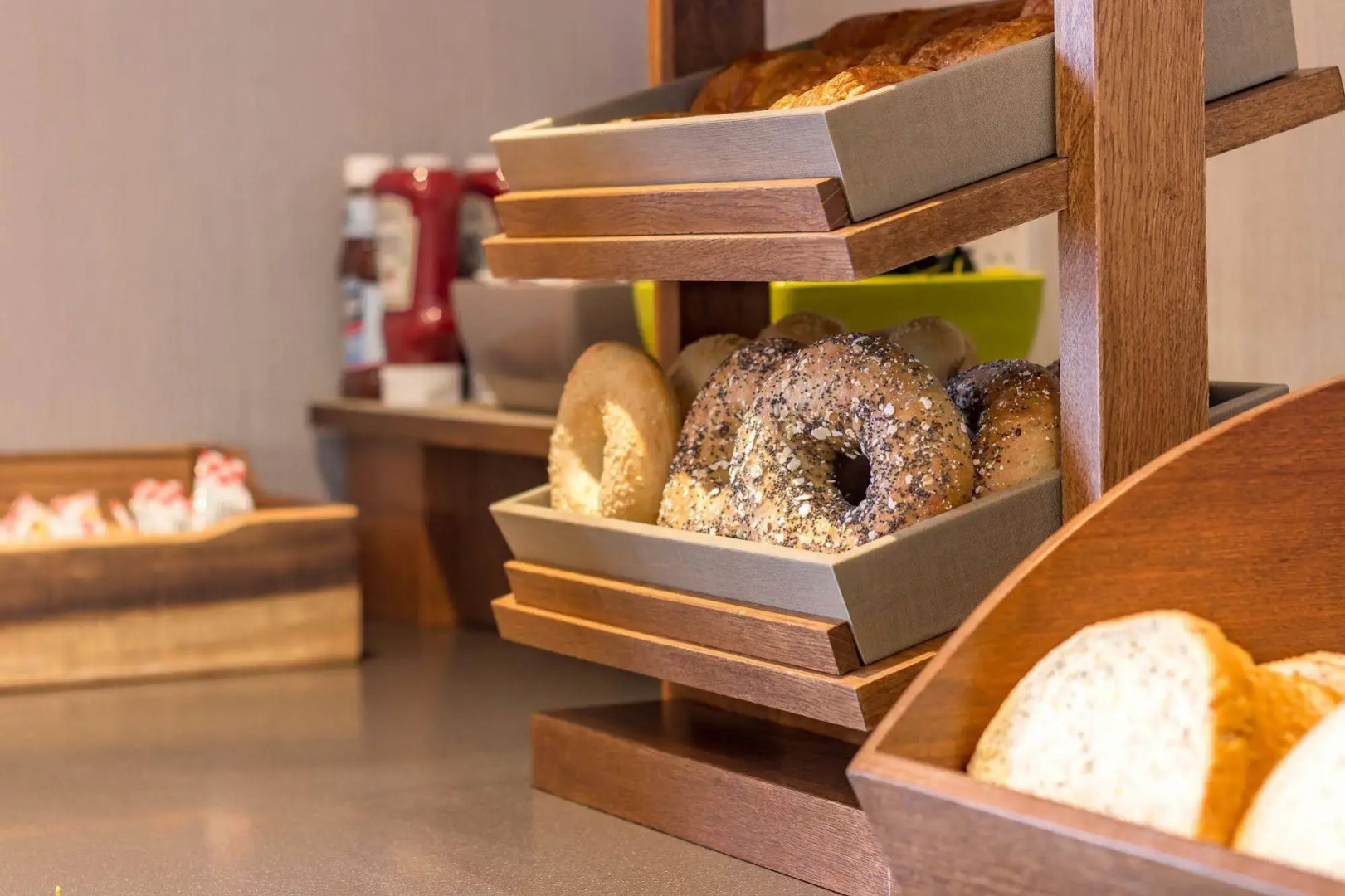 Photo - Thistle Express London Luton