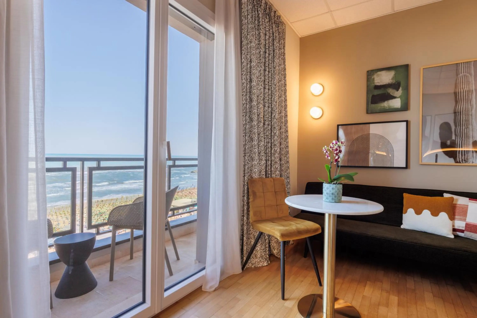 Photo - Uappala Hotel Cruiser