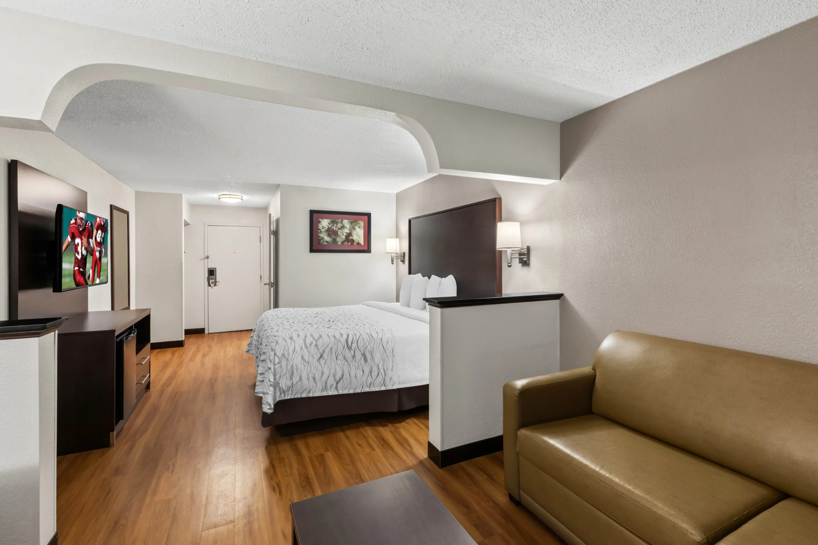 Photo - Red Roof PLUS+ & Suites Atlanta Airport South