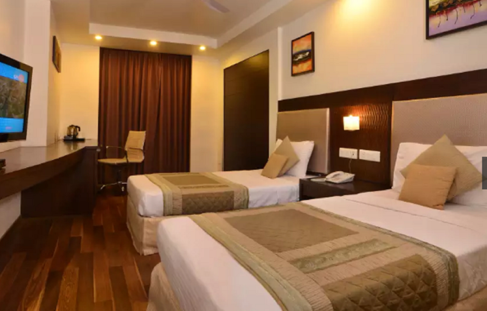 Photo - Hotel Le Roi Near New Delhi Railway Station