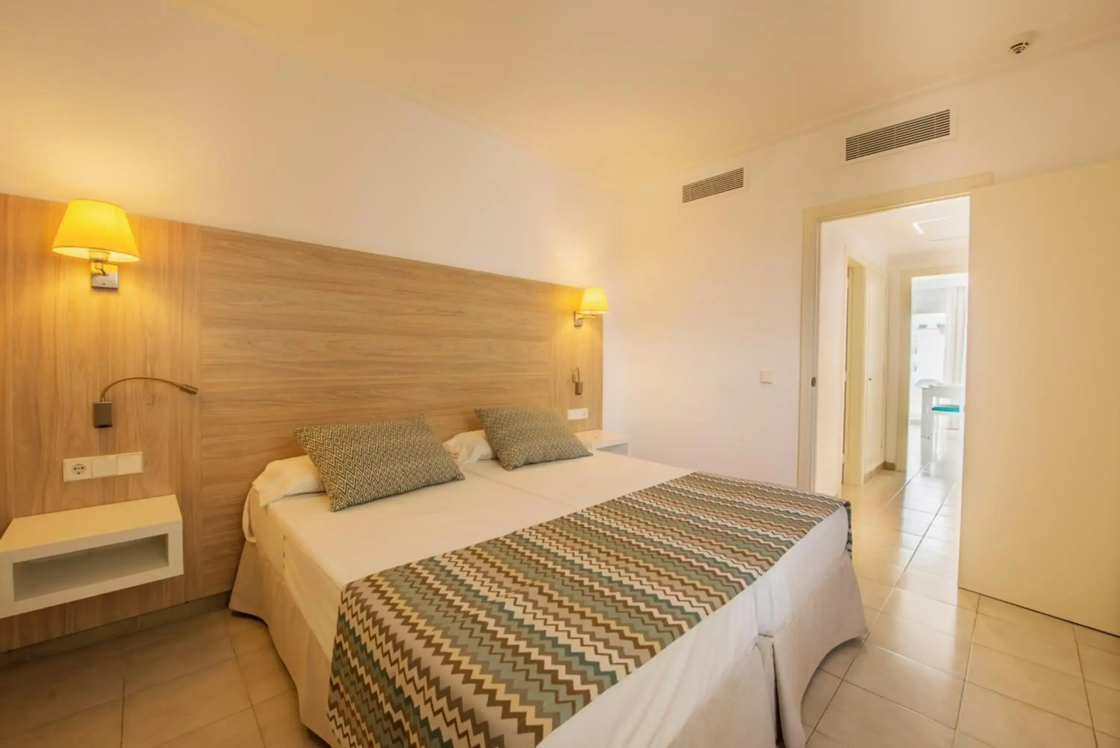 Photo - Apartamentos La Santa Maria
