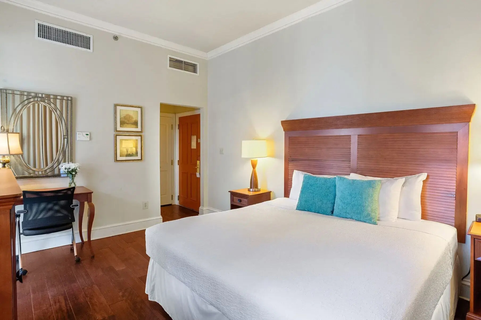 Photo - voco St James Hotel by IHG
