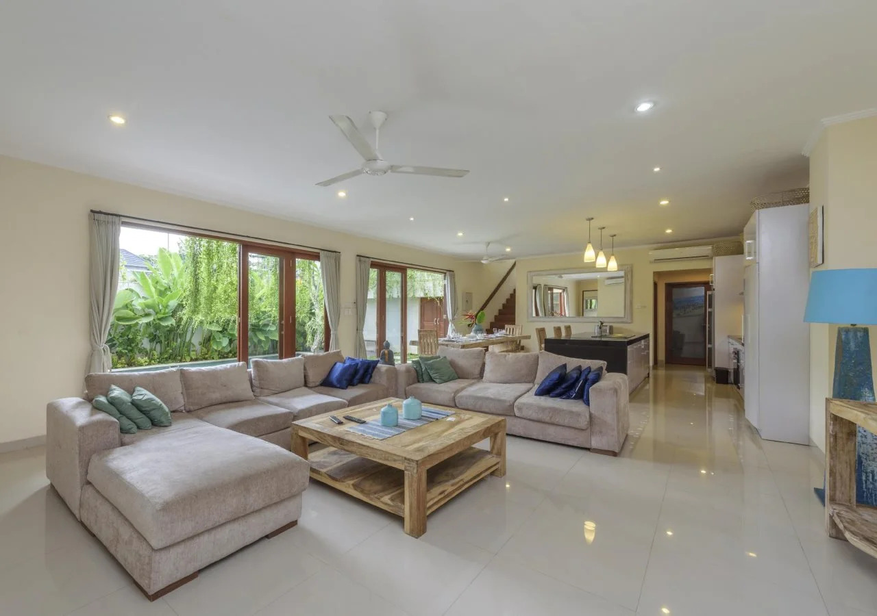 Foto - Villa Tepi Sungai - 6BR Luxury Private Pool Villa - Seminyak Sleeps 14