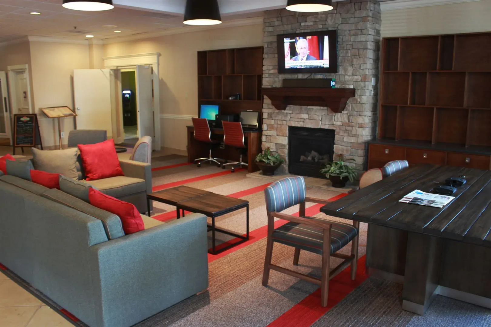 Photo - Four Points by Sheraton Kansas City Airport