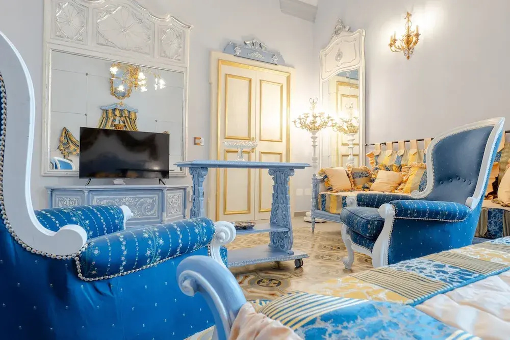 Photo - The Crown Palace - Gallipoli