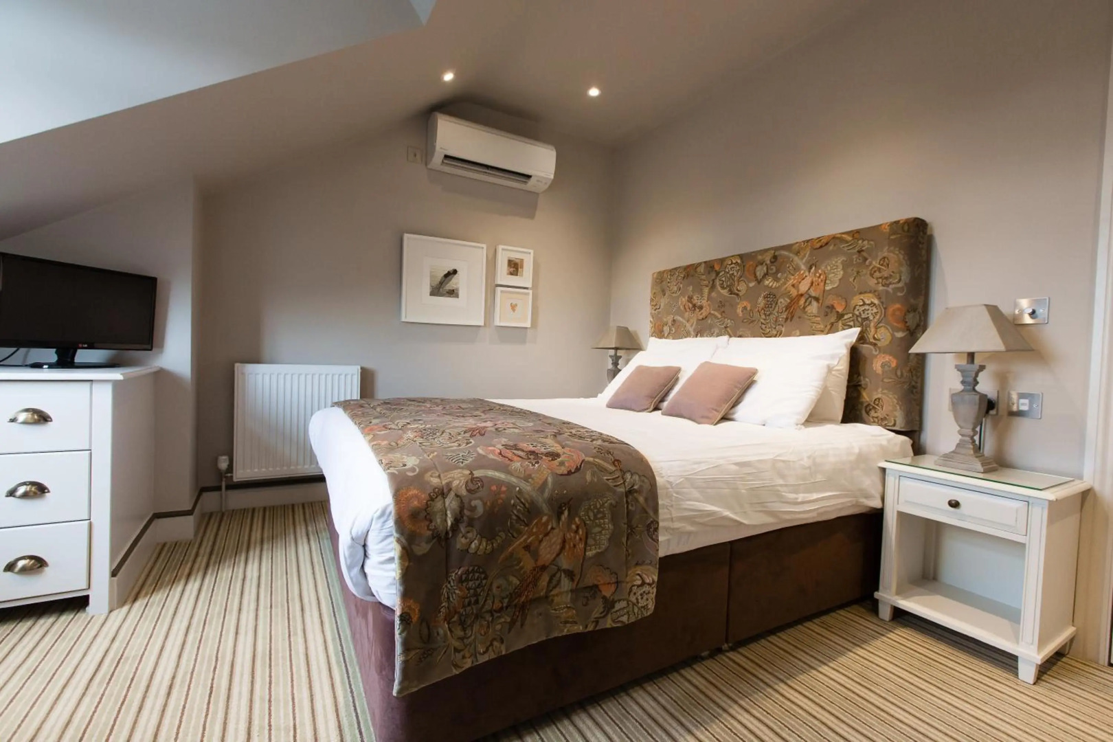 Photo - The Spa Hotel